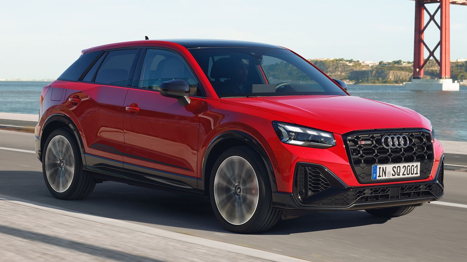 Front-side view of the Audi SQ2.